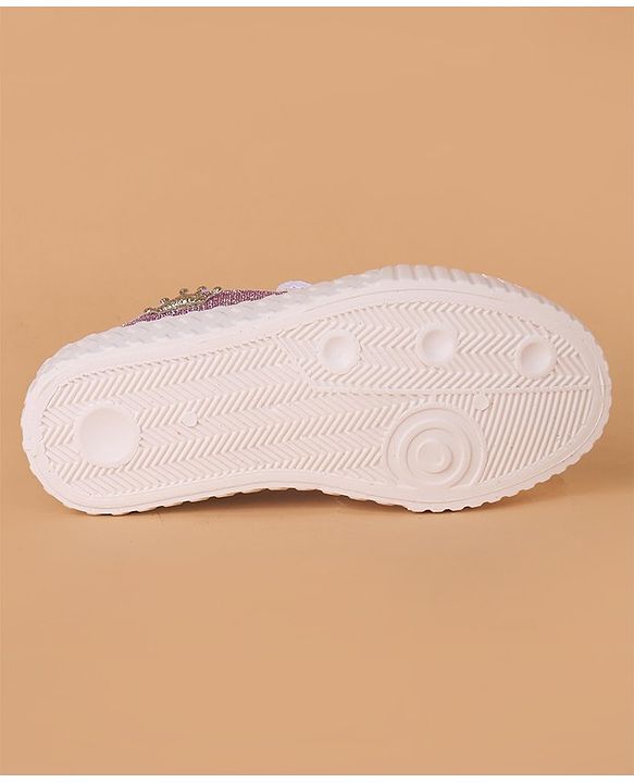 Cute Walk by Babyhug Casual Shoes Floral Patch - Purple