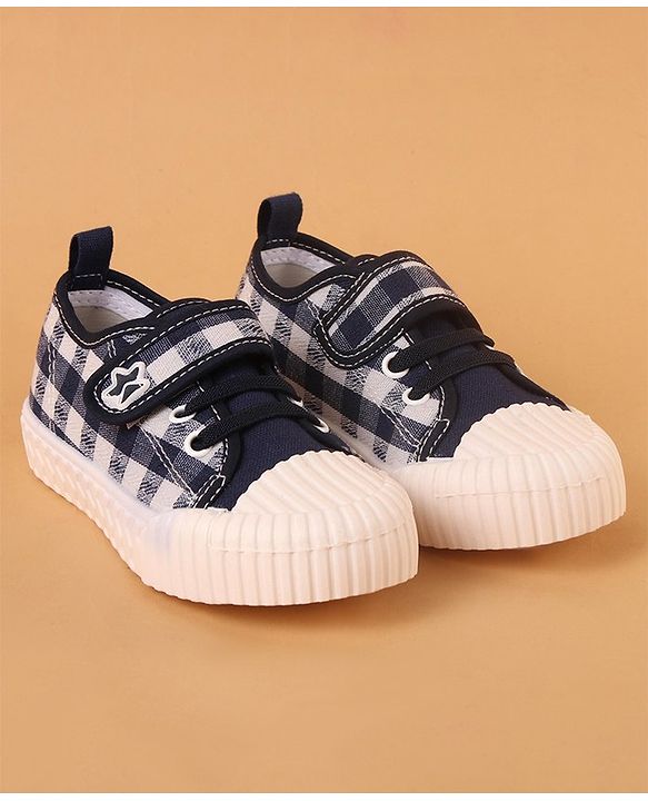 Cute Walk by Babyhug Checked Casual Shoes with Velcro Closure - Navy
