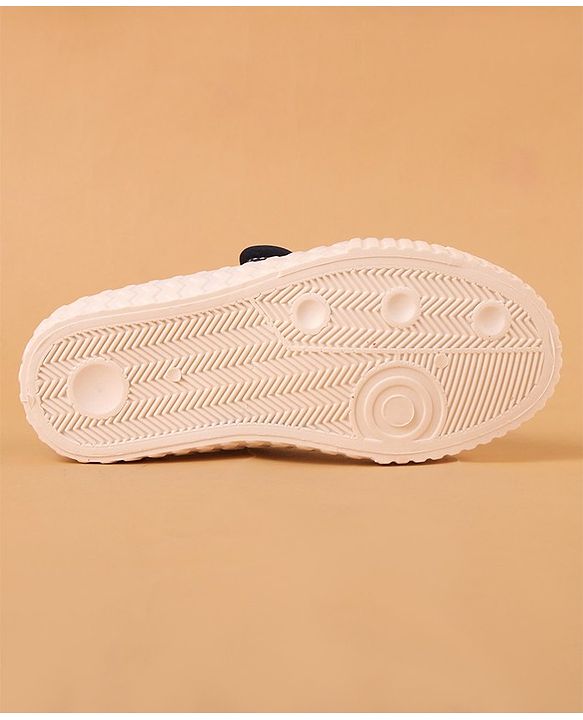 Cute Walk by Babyhug Checked Casual Shoes with Velcro Closure - Navy