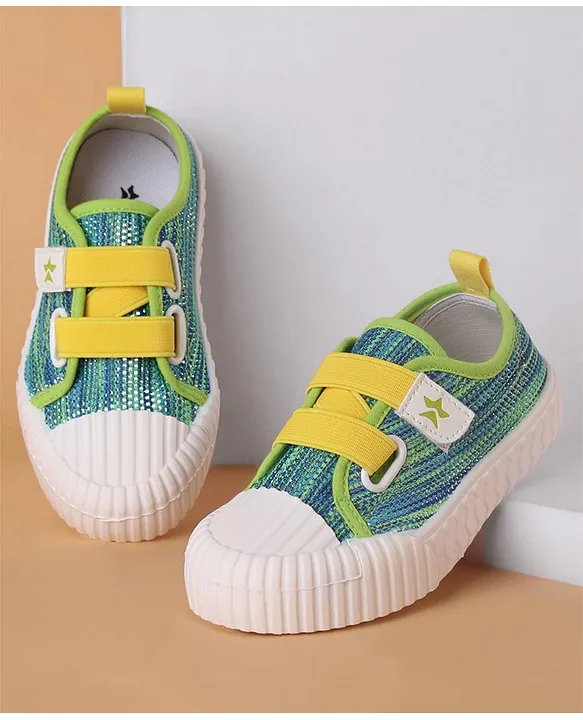 Cute Walk by Babyhug Casual Shoes With Velcro Closure Green