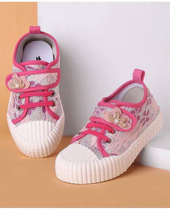 Cute Walk by Babyhug Casual Shoes Floral Applique - Pink
