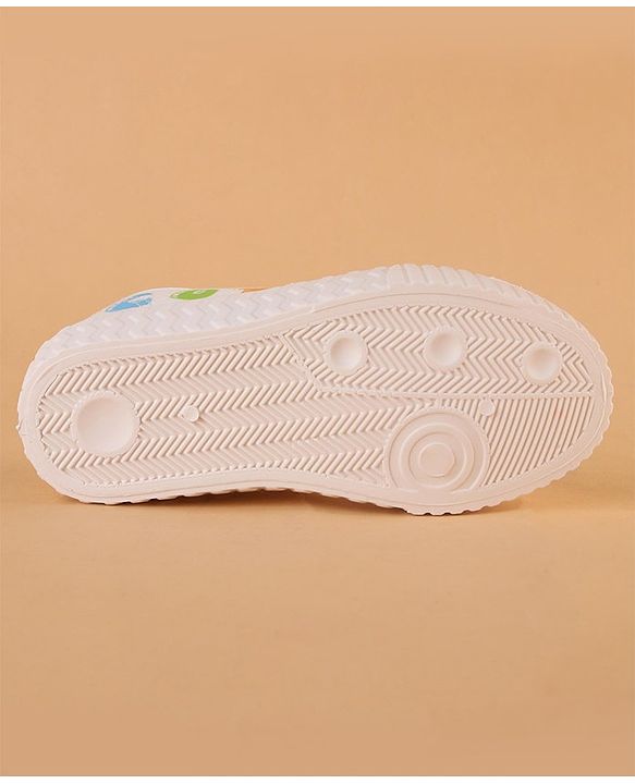 Cute Walk by Babyhug Velcro Closure Casual Shoes with Cute Print - White