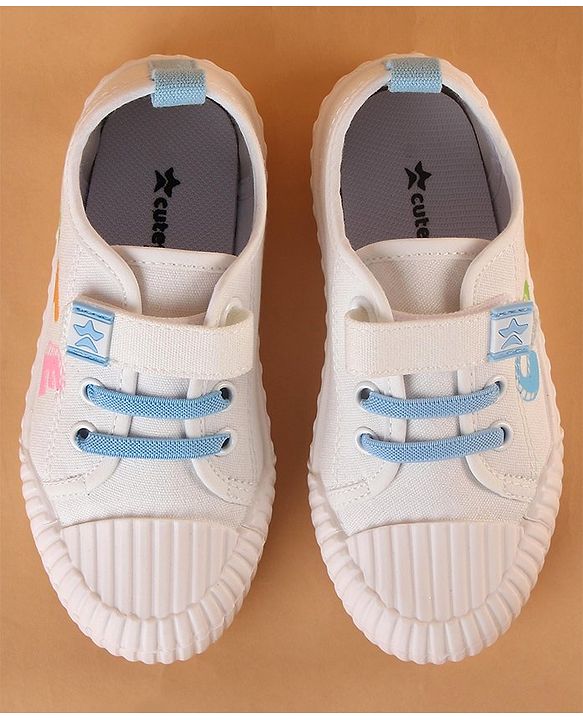 Cute Walk by Babyhug Velcro Closure Casual Shoes with Cute Print - White