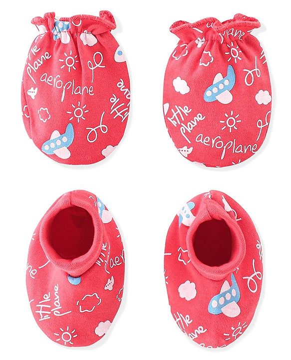 Babyhug 100% Cotton Knit Mittens & Booties Set Airplane & Text Print- Red