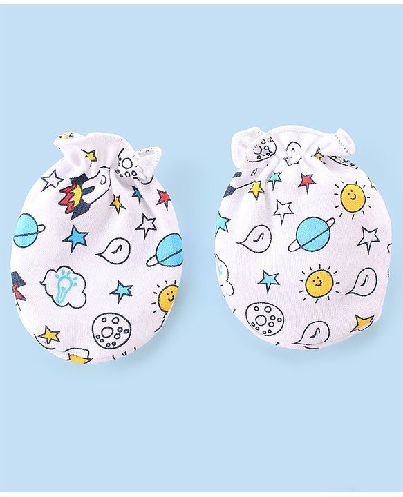 Babyhug 100% Cotton Knit Mittens & Booties Set Space Print- White