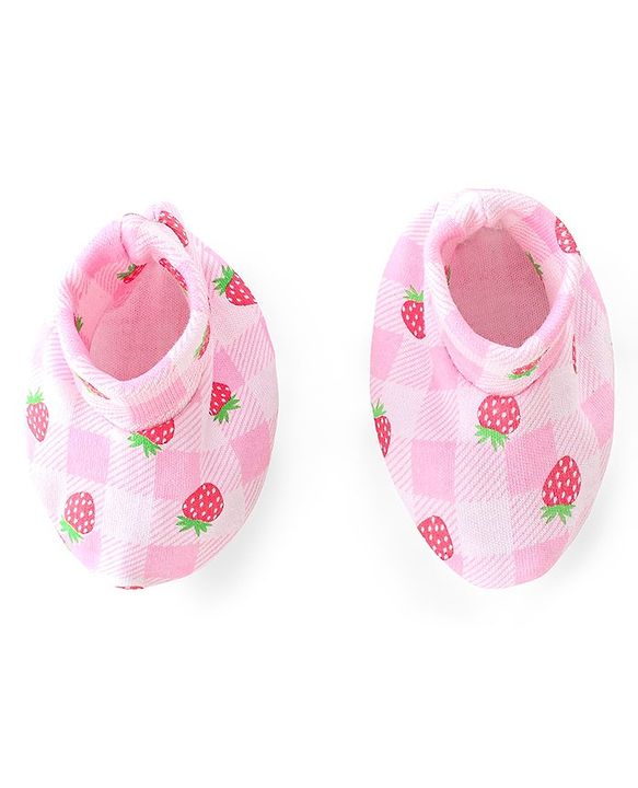 Babyhug 100% Cotton Knit Mittens & Booties Set Strawberry & Checks  Print- Pink