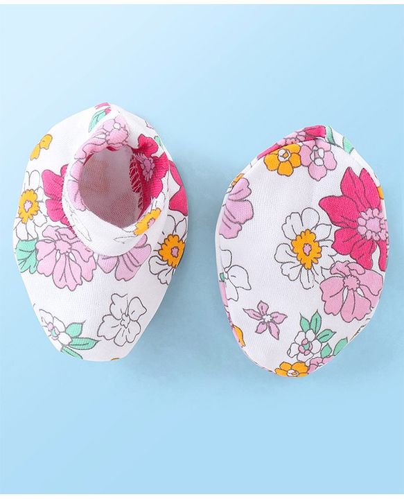 Babyhug 100% Cotton Knit Cap Mittens & Booties With Floral Print White - Diameter 10 cm