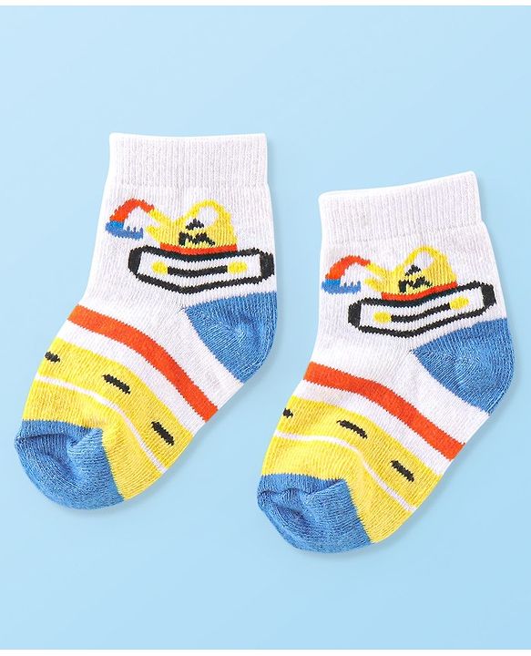 Cute Walk By Babyhug Anti Bacterial Cotton Rich Non Terry Ankle Length Socks Stripes & Car Deign Pack Of 5 - Multicolor