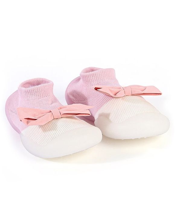 Cute Walk by Babyhug Sock Shoes with Bow- Pink