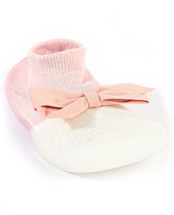 Cute Walk by Babyhug Sock Shoes with Bow- Pink