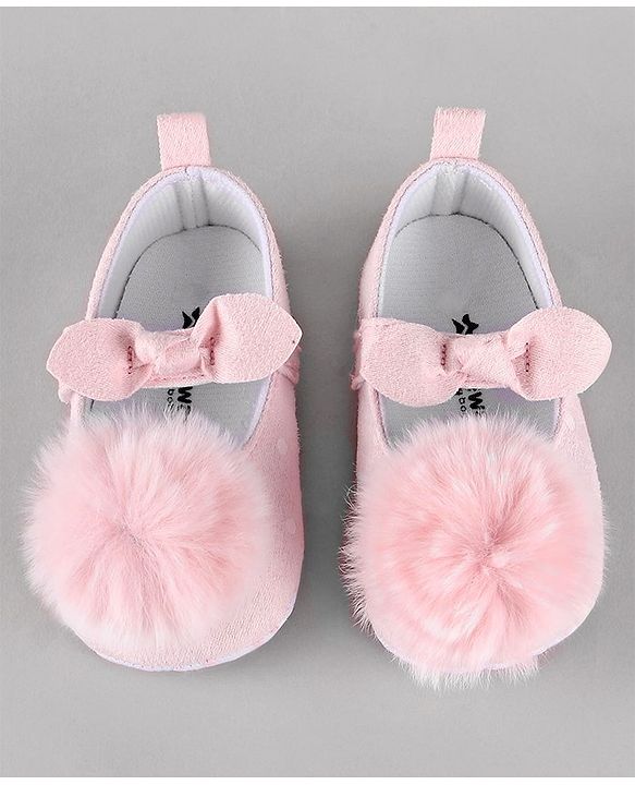 Cute Walk by Babyhug Booties Pom Pom Detail - Pink