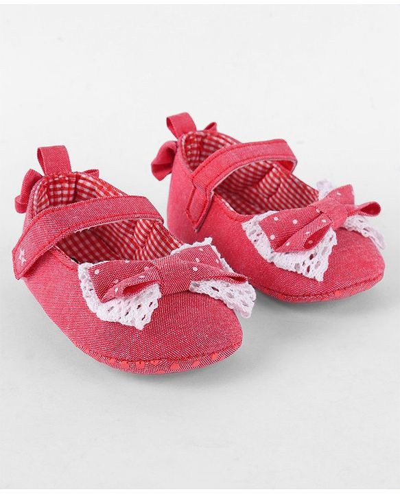 Cute Walk by Babyhug Booties with Velcro Closure -Fuchsia