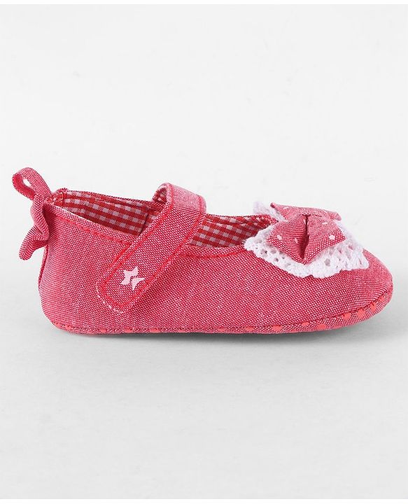 Cute Walk by Babyhug Booties with Velcro Closure -Fuchsia