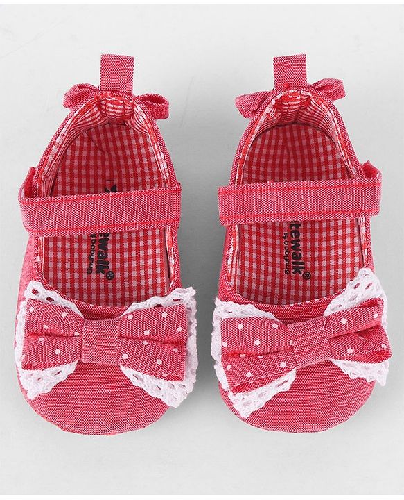 Cute Walk by Babyhug Booties with Velcro Closure -Fuchsia