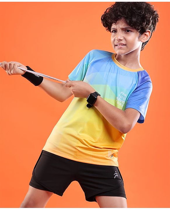 Pine Active Raglan Half Sleeves Sportswear T-Shirt With Abstract Print - Multicolor