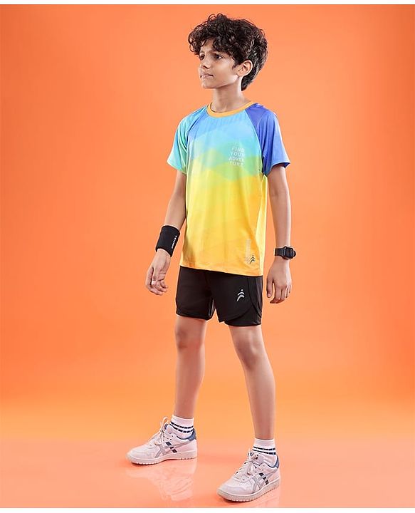 Pine Active Raglan Half Sleeves Sportswear T-Shirt With Abstract Print - Multicolor