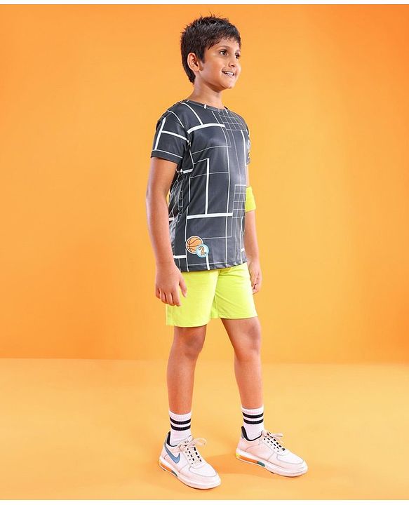 Pine Active Half Sleeves Checks & Numeric Printed T-Shirt - Black