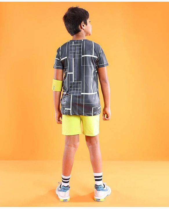 Pine Active Half Sleeves Checks & Numeric Printed T-Shirt - Black