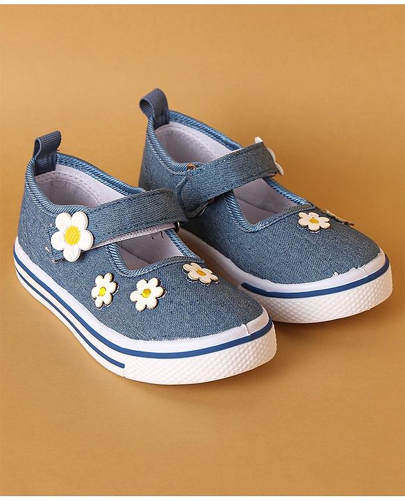 Cute Walk by Babyhug Velcro Closure Casual Shoes With Floral Applique - Blue