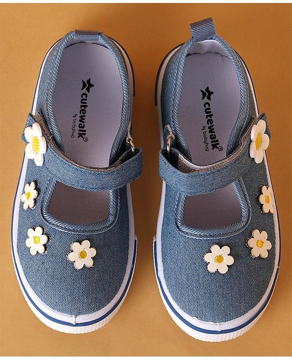 Cute Walk by Babyhug Velcro Closure Casual Shoes With Floral Applique - Blue