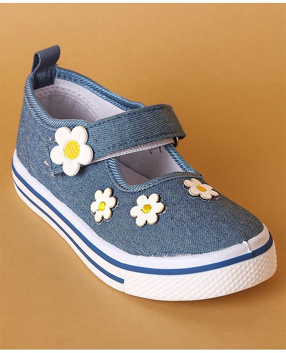Cute Walk by Babyhug Velcro Closure Casual Shoes With Floral Applique - Blue