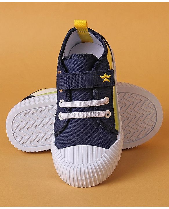 Cute Walk by Babyhug Casual Shoes with Velcro Closure and Star Design- Blue