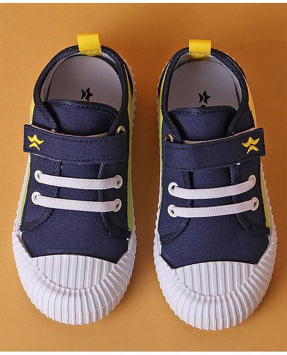 Cute Walk by Babyhug Casual Shoes with Velcro Closure and Star Design- Blue