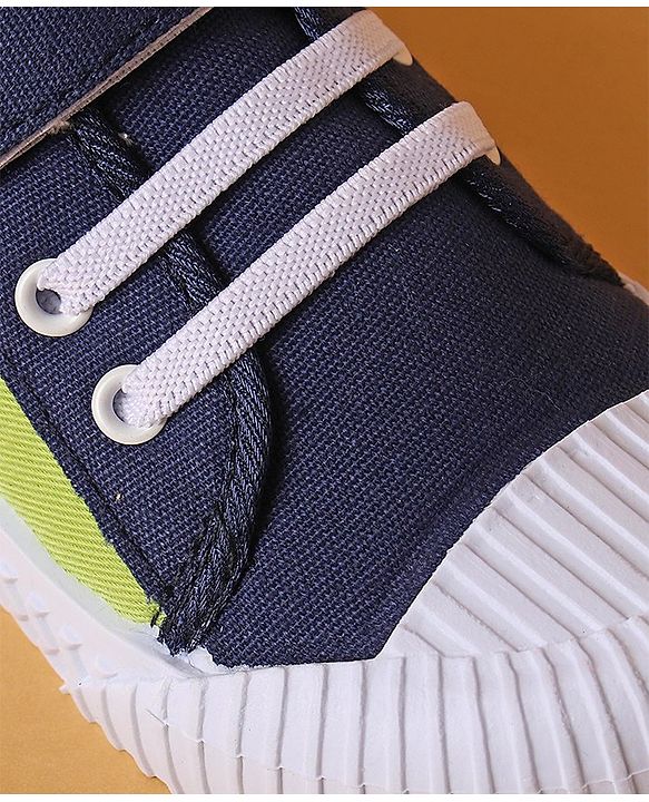 Cute Walk by Babyhug Casual Shoes with Velcro Closure and Star Design- Blue