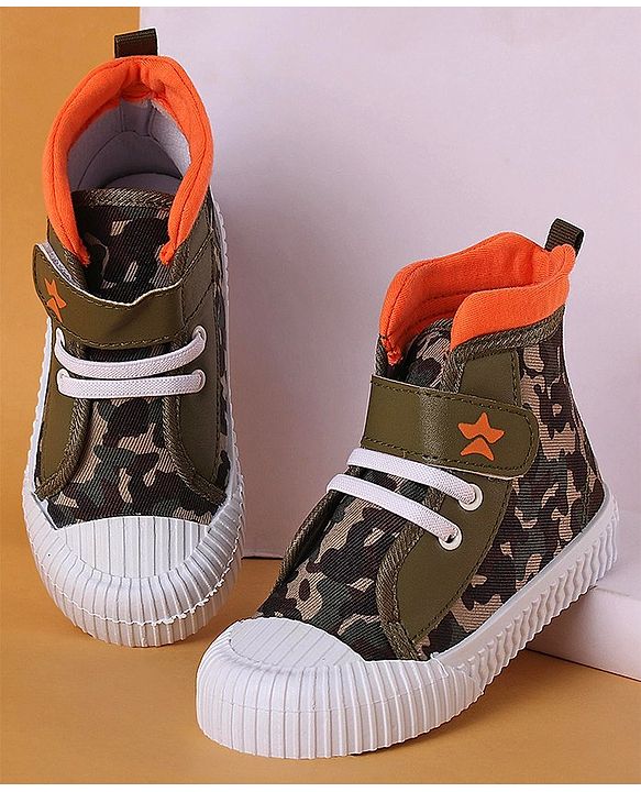 Cute Walk by Babyhug Casual Shoes with Velcro Closure Camouflage Print - Green