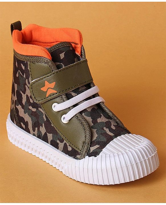 Cute Walk by Babyhug Casual Shoes with Velcro Closure Camouflage Print - Green