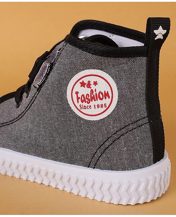 Cute Walk by Babyhug Velcro Closure Casual Shoes - Black