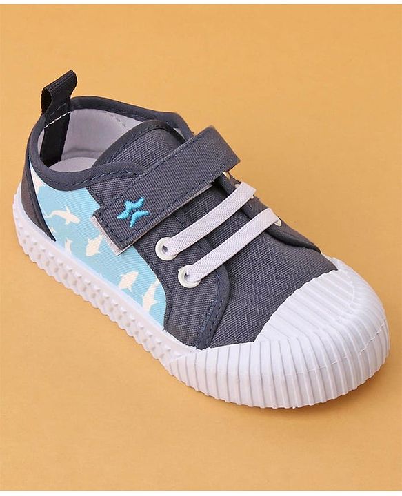 Cute Walk by Babyhug Casual Shoes with Velcro Closure Shark Printed - Blue