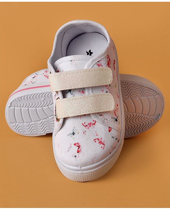 Cute Walk by Babyhug Casual Shoes with Velcro Closure Butterfly Print - White