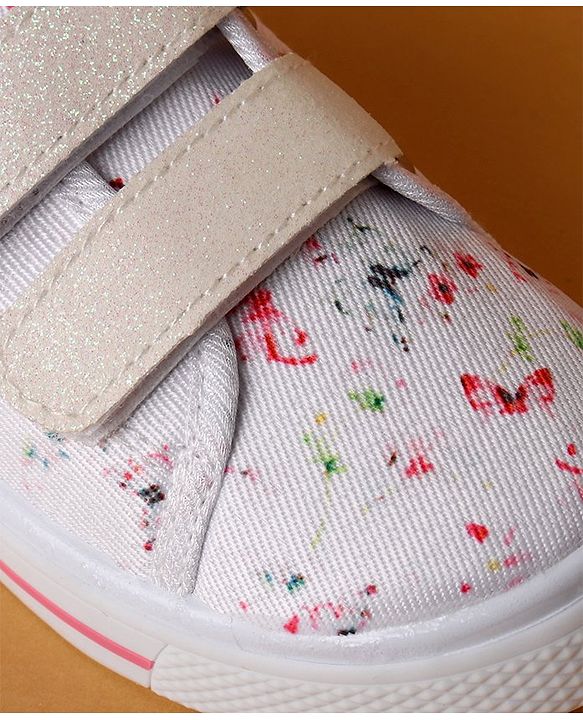 Cute Walk by Babyhug Casual Shoes with Velcro Closure Butterfly Print - White