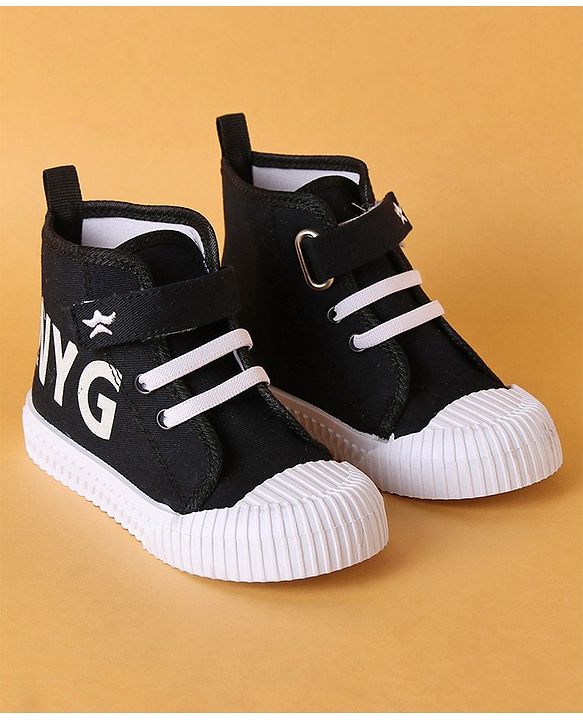 Cute Walk by Babyhug Casual Shoes with Velcro Closure- Black