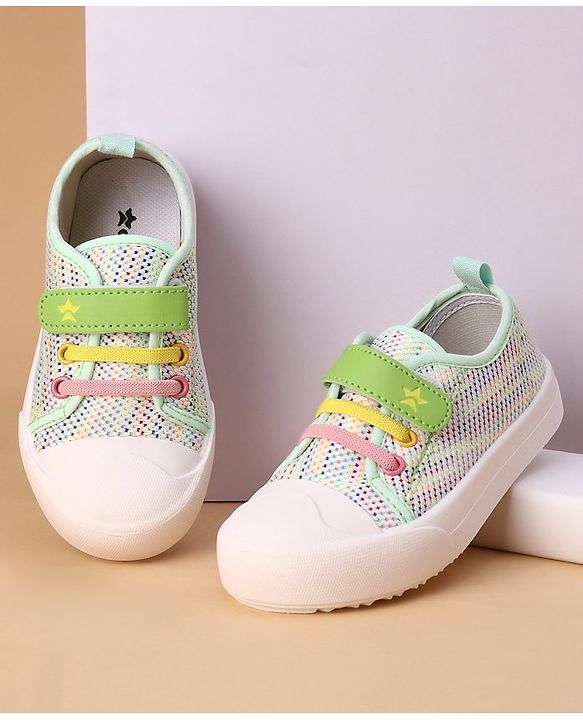 Cute Walk by Babyhug Casual Shoes Velcro Closure - Green - EU 26 Green