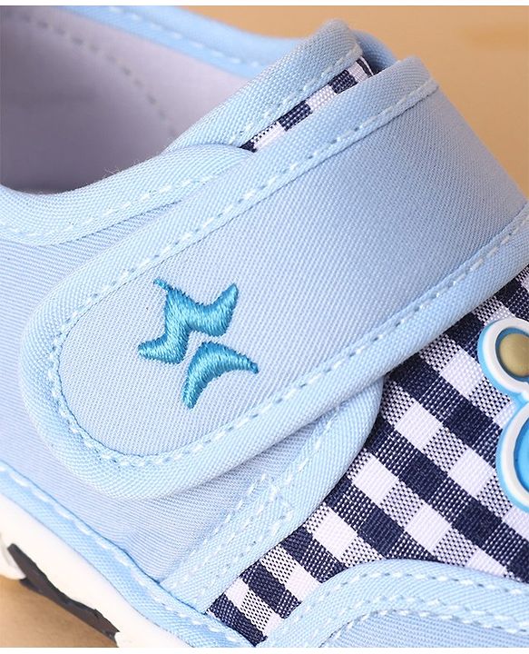 Cute Walk by Babyhug Casual Musical Shoes with Velcro Closure -Blue