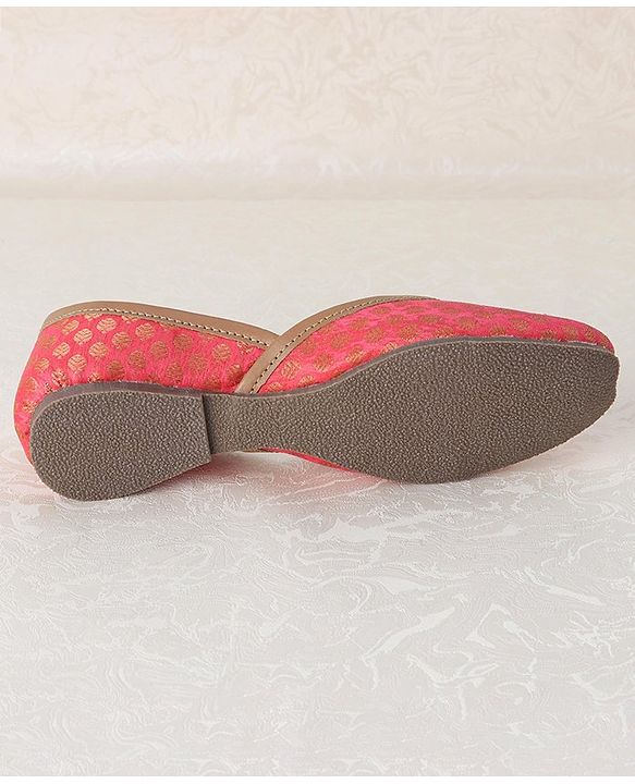 Pine Kids Ethnic Wear Mojaris - Pink