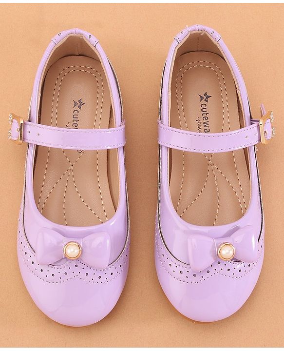 Cute Walk by Babyhug Buckled Closure Ballerina With Bow & Pearl Applique- Green