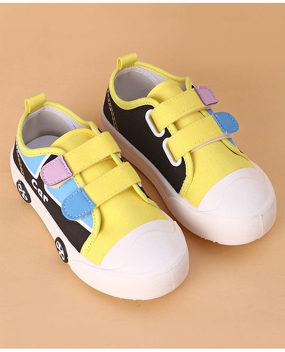 Cute Walk by Babyhug Velcro Closure Casual Shoes Car Design - Yellow