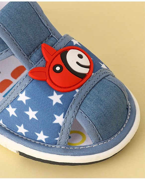 Cute Walk by Babyhug Musical Sandals With Velcro Closure - Light Blue