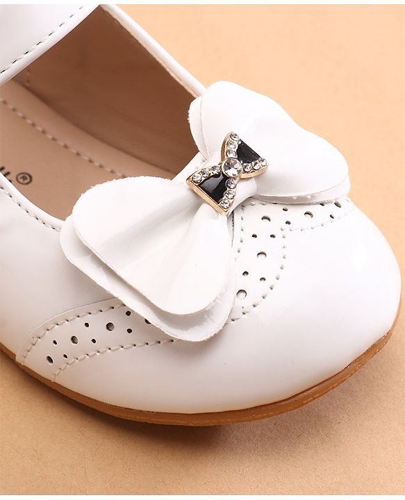 Cute Walk by Babyhug Ballerina with Bow Applique & Velcro Closure -White