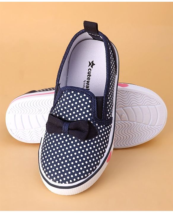 Cute Walk By Babyhug Slip On Casual Shoes Polka Dot With Bow - Blue