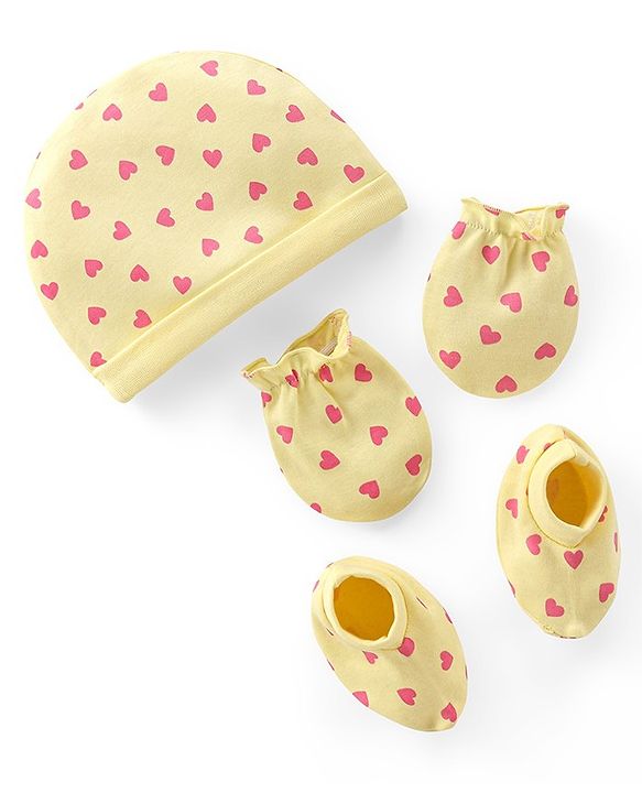 Babyhug 100% Cotton Cap Mittens And Booties Heart Printed - Yellow