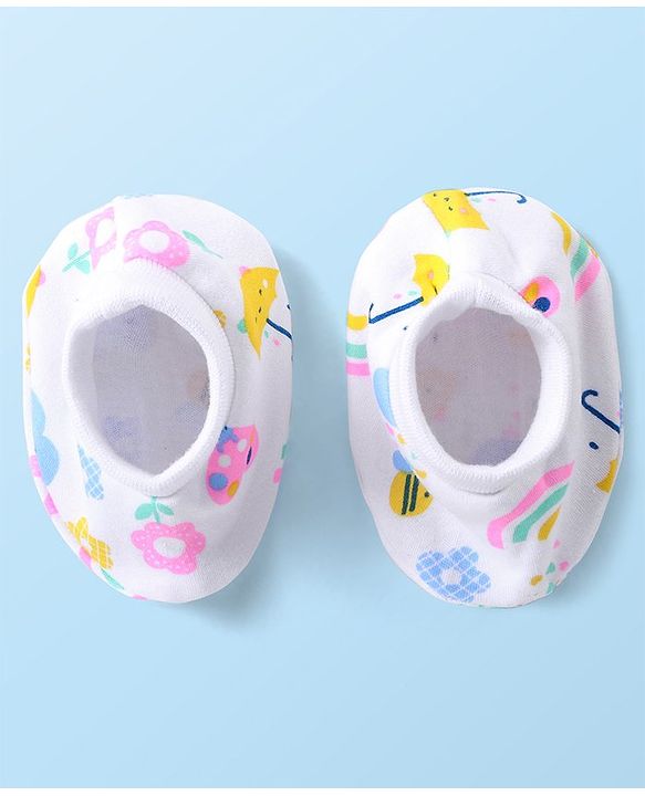 Babyhug 100% Cotton Cap Mittens & Booties Set Floral & Rainbow Print - Multicolour