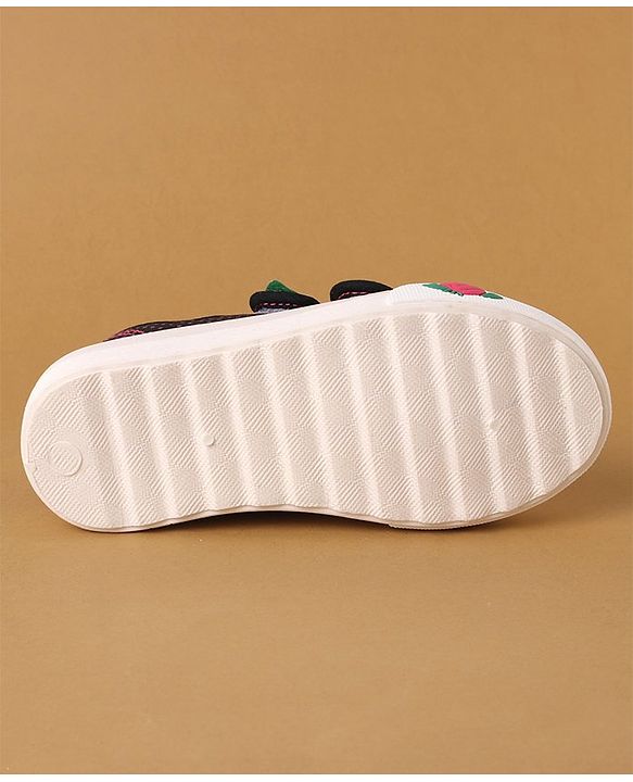 Cute Walk by Babyhug Polka Dots Printed Casual Shoes with Velcro Closure & Floral Applique - Black