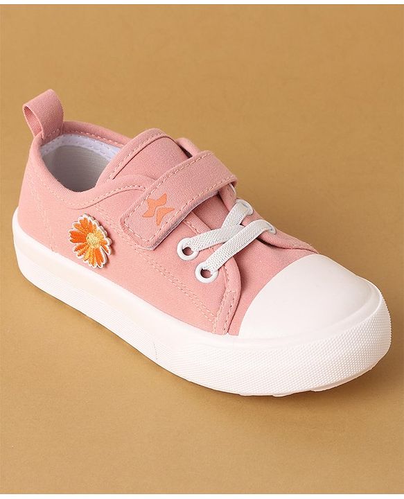Cute Walk by Babyhug Casual Shoes with Velcro Closure Flower Applique - Pink