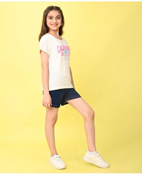 Pine Kids Cotton Half Sleeves T-Shirt California Print - Snow White