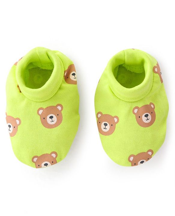 Babyhug 100% Cotton Knit Cap Mittens & Booties Set Teddy Print- Green