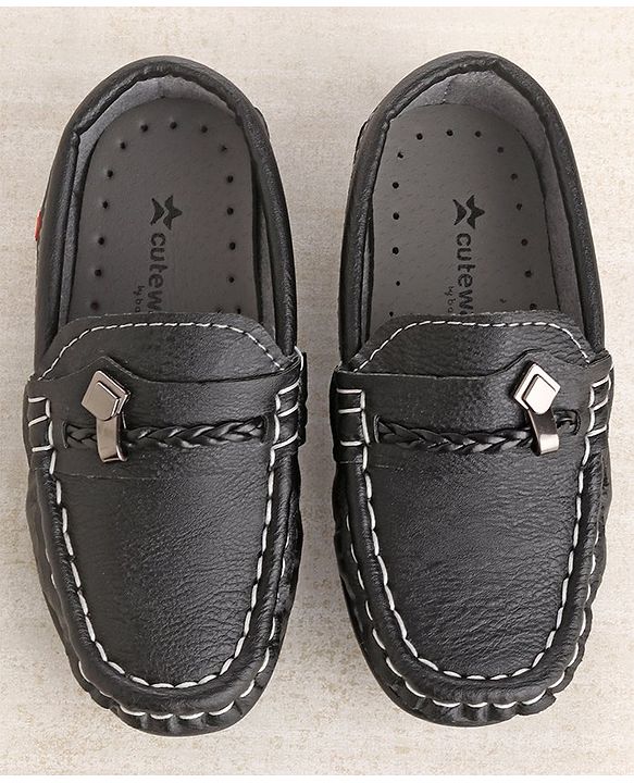 Cute Walk by Babyhug Slip on Loafer with Applique - Black